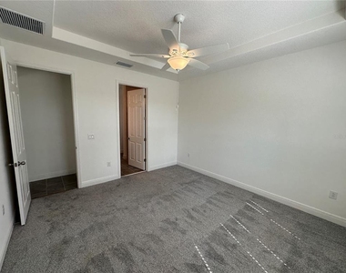 484 Shadow Gorge Way - Photo Thumbnail 9