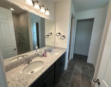 484 Shadow Gorge Way - Photo Thumbnail 10