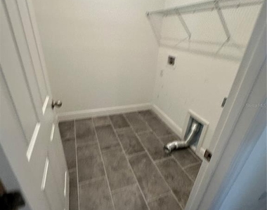 484 Shadow Gorge Way - Photo Thumbnail 20