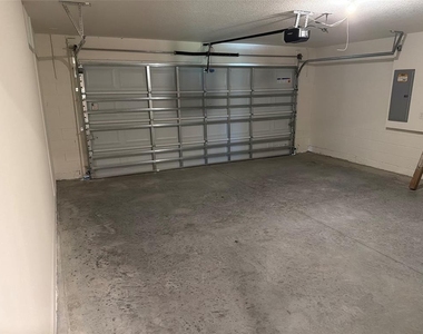 8665 Barragan Drive - Photo Thumbnail 15