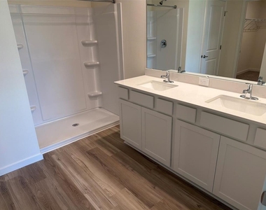 8665 Barragan Drive - Photo Thumbnail 7