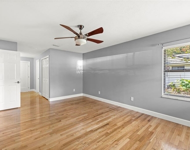 9508 Pine Terrace Court - Photo Thumbnail 14