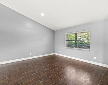 9508 Pine Terrace Court - Photo Thumbnail 27