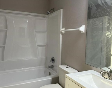 3059 Barbados Lane - Photo Thumbnail 8