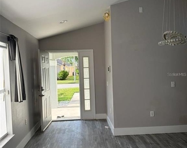 3059 Barbados Lane - Photo Thumbnail 6