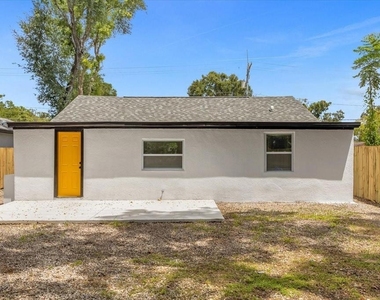 812 W Miller Street - Photo Thumbnail 26