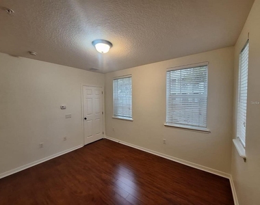 1350 Chatfield Place - Photo Thumbnail 12