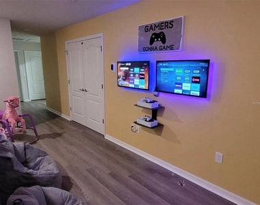 5533 Misty Oak Circle - Photo Thumbnail 10