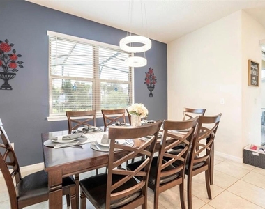 5533 Misty Oak Circle - Photo Thumbnail 8