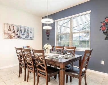 5533 Misty Oak Circle - Photo Thumbnail 9