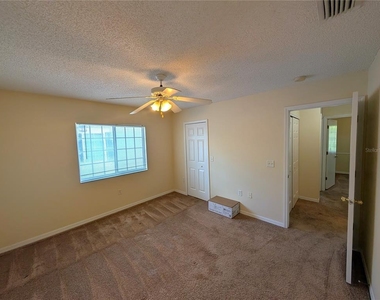 4053 Dolphin Drive - Photo Thumbnail 8