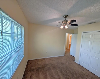 4053 Dolphin Drive - Photo Thumbnail 10
