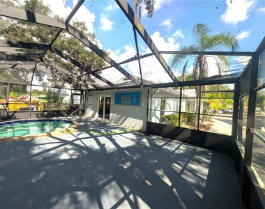 4053 Dolphin Drive - Photo Thumbnail 18