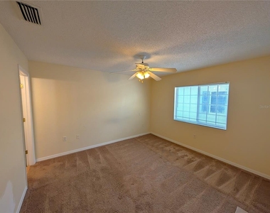 4053 Dolphin Drive - Photo Thumbnail 7
