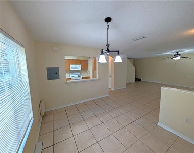4053 Dolphin Drive - Photo Thumbnail 3