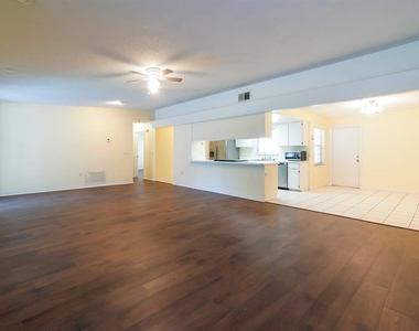 6260 Morning Mist Lane - Photo Thumbnail 8