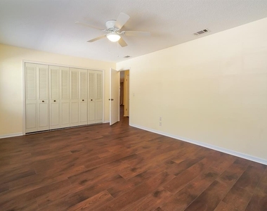6260 Morning Mist Lane - Photo Thumbnail 17