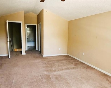 1134 Ivey Lake Drive - Photo Thumbnail 25