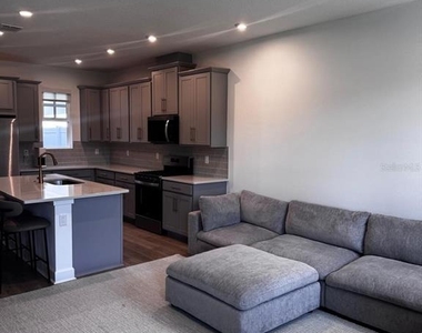2386 Celebration Boulevard - Photo Thumbnail 10