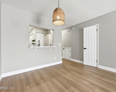 3801 Crown Point Road - Photo Thumbnail 10
