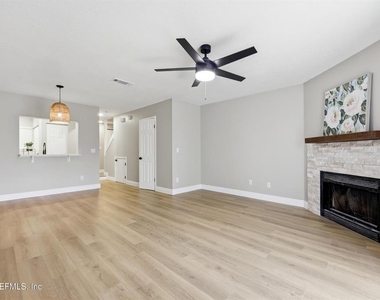 3801 Crown Point Road - Photo Thumbnail 8