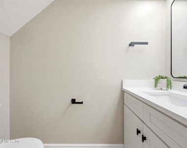 3801 Crown Point Road - Photo Thumbnail 17