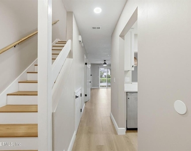 3801 Crown Point Road - Photo Thumbnail 5