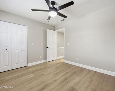 3801 Crown Point Road - Photo Thumbnail 24