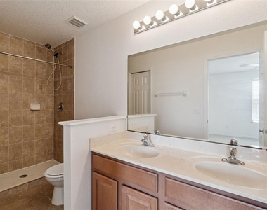 12648 Somerset Oaks Street - Photo Thumbnail 7