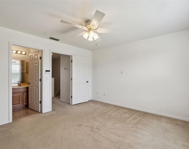 12648 Somerset Oaks Street - Photo Thumbnail 5