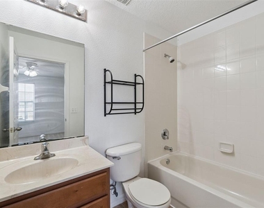 12648 Somerset Oaks Street - Photo Thumbnail 10