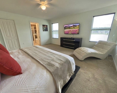 4722 Ruby Red Lane - Photo Thumbnail 8