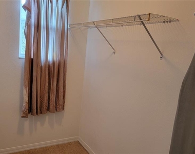 2805 Cliffe Court - Photo Thumbnail 5