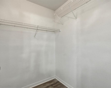 7250 Westpointe Boulevard - Photo Thumbnail 17