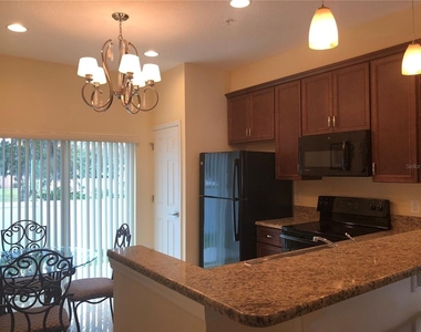 2060 Royal Vista Court - Photo Thumbnail 4