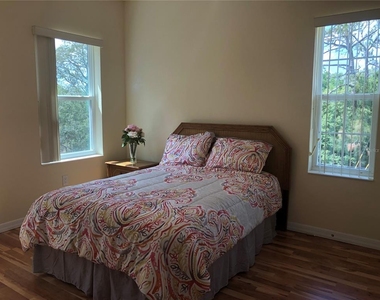 2060 Royal Vista Court - Photo Thumbnail 8