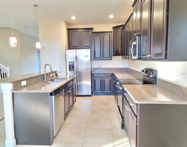 15030 Evergreen Oak Loop - Photo Thumbnail 13