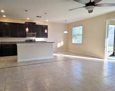 15030 Evergreen Oak Loop - Photo Thumbnail 9