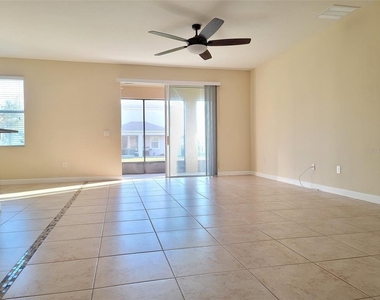 15030 Evergreen Oak Loop - Photo Thumbnail 7
