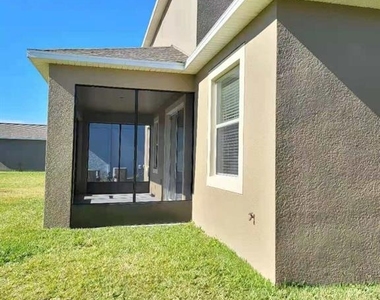 15030 Evergreen Oak Loop - Photo Thumbnail 5