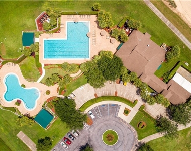 2160 Addison Avenue - Photo Thumbnail 42