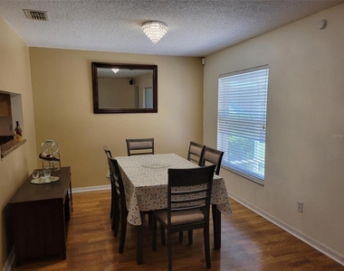 2160 Addison Avenue - Photo Thumbnail 7