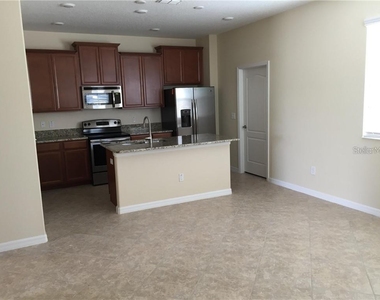 13048 Garridan Avenue - Photo Thumbnail 4