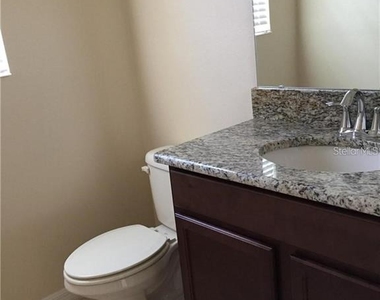 13048 Garridan Avenue - Photo Thumbnail 11