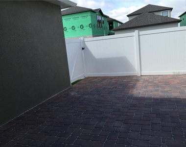 13048 Garridan Avenue - Photo Thumbnail 21