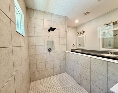 960 Grand Wildmere Cove - Photo Thumbnail 16