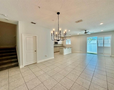 960 Grand Wildmere Cove - Photo Thumbnail 3