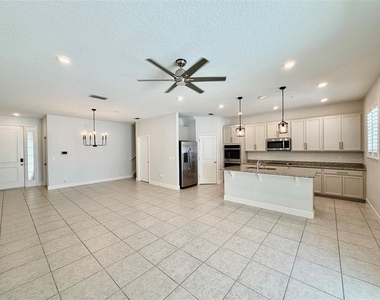 960 Grand Wildmere Cove - Photo Thumbnail 6
