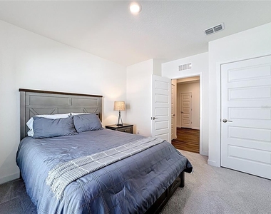 348 Talisi Loop - Photo Thumbnail 16