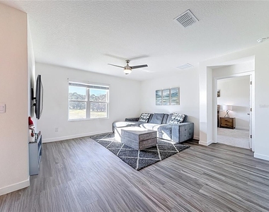 348 Talisi Loop - Photo Thumbnail 9